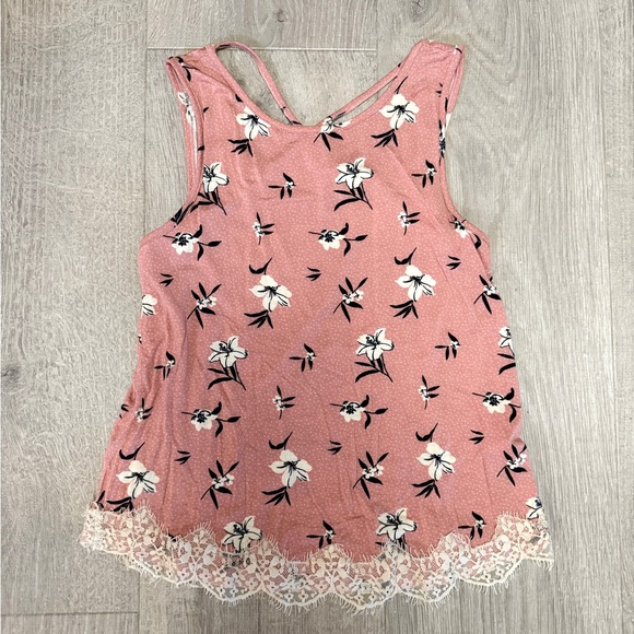 mason & belle Tops - Floral Lace Trim Tank Top